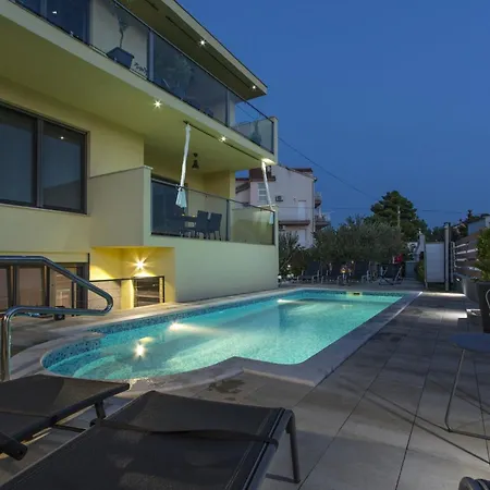 Apartment My Dalmatia - Sea View Roza With Shared Swimming Pool Sibenik